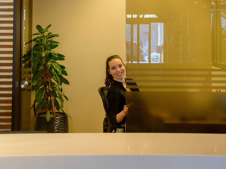 Ausbildung im 5-Sterne Wellnesshotel Der Birkenhof Wellnessurlaub Bayerischer Wald Bayern Azubi für das Rezeptionsteam